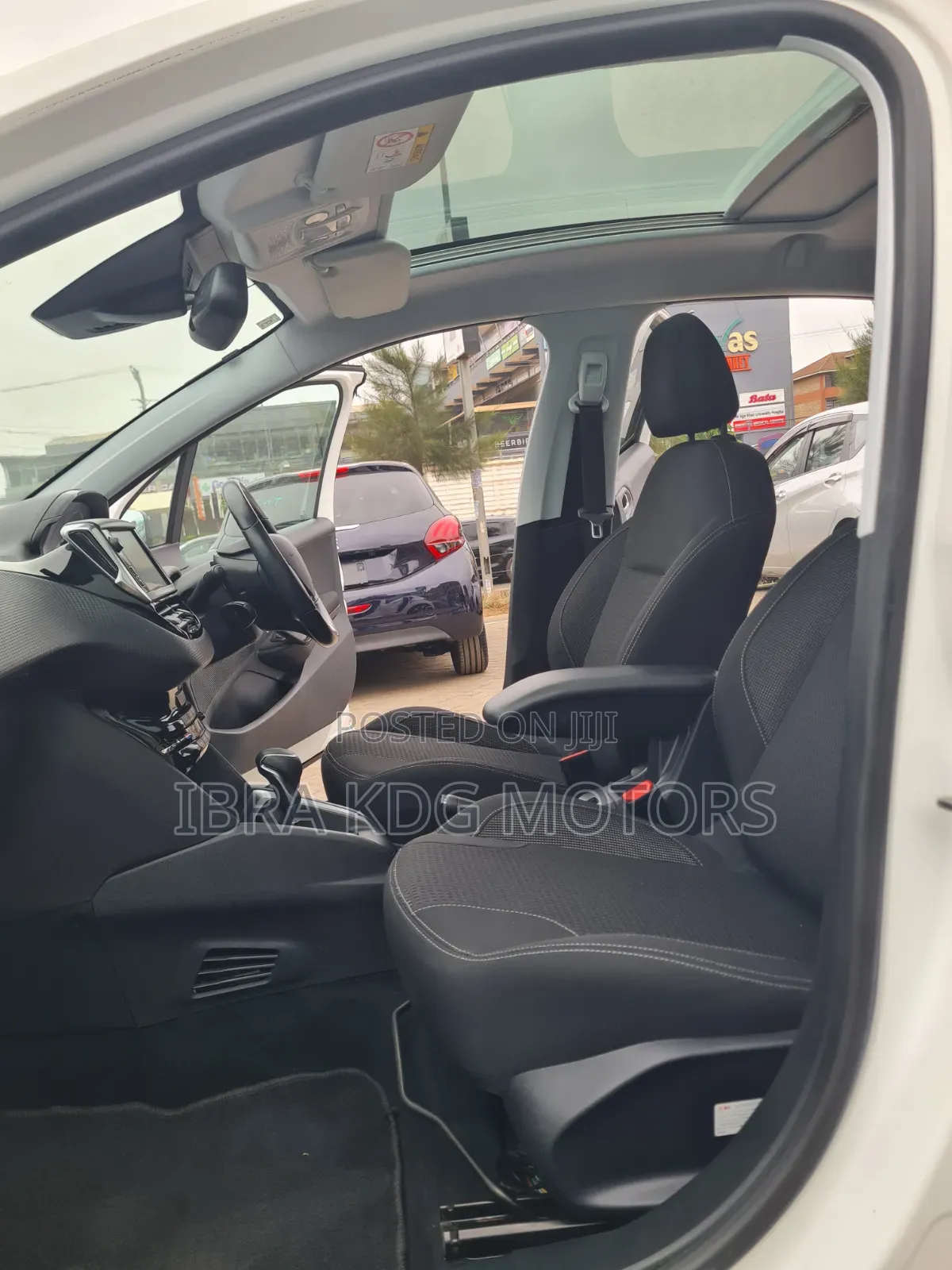 Peugeot 208 2019 White