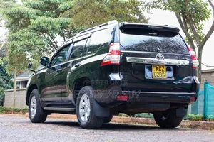 Toyota Land Cruiser Prado 2.7 i 2013 Black