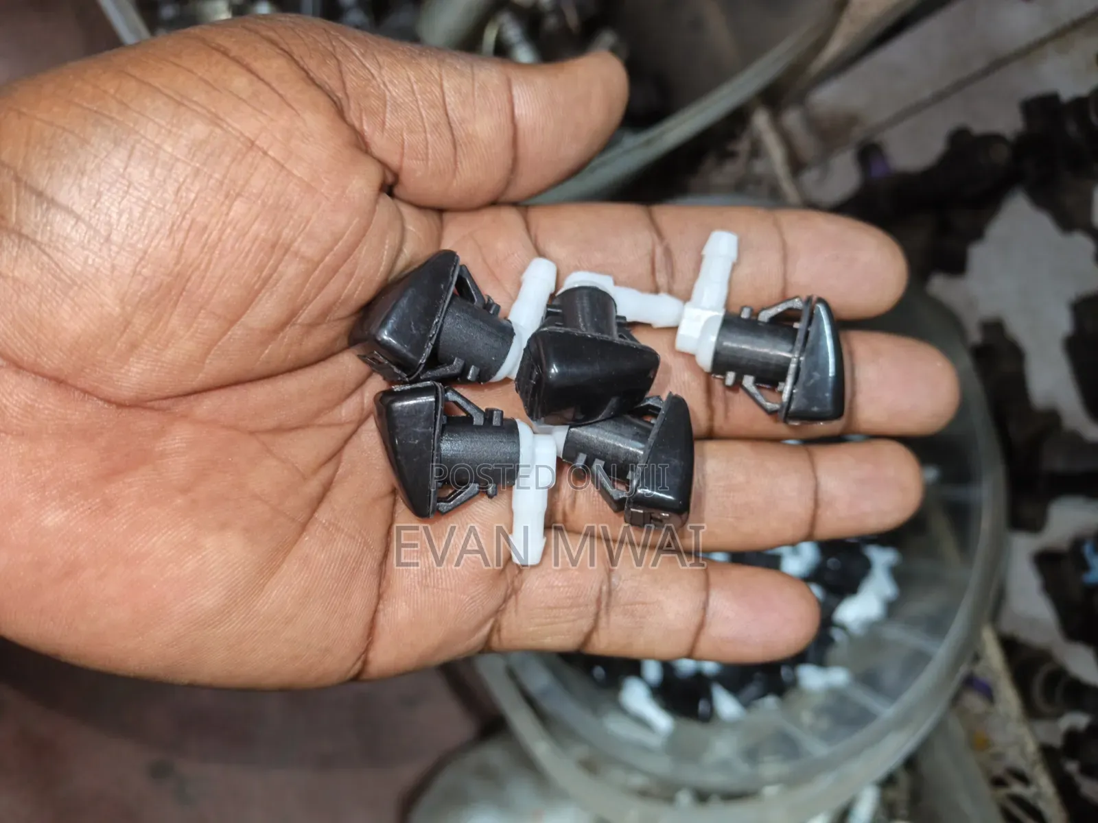 Toyota/Nissan AD Wiper Water Jet All Car Model