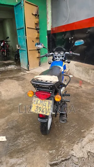 Bajaj Boxer 125 2026 Blue