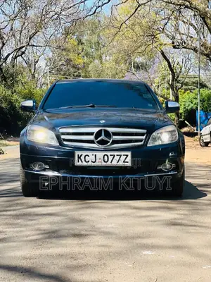 Mercedes-Benz C250 2009 Blue