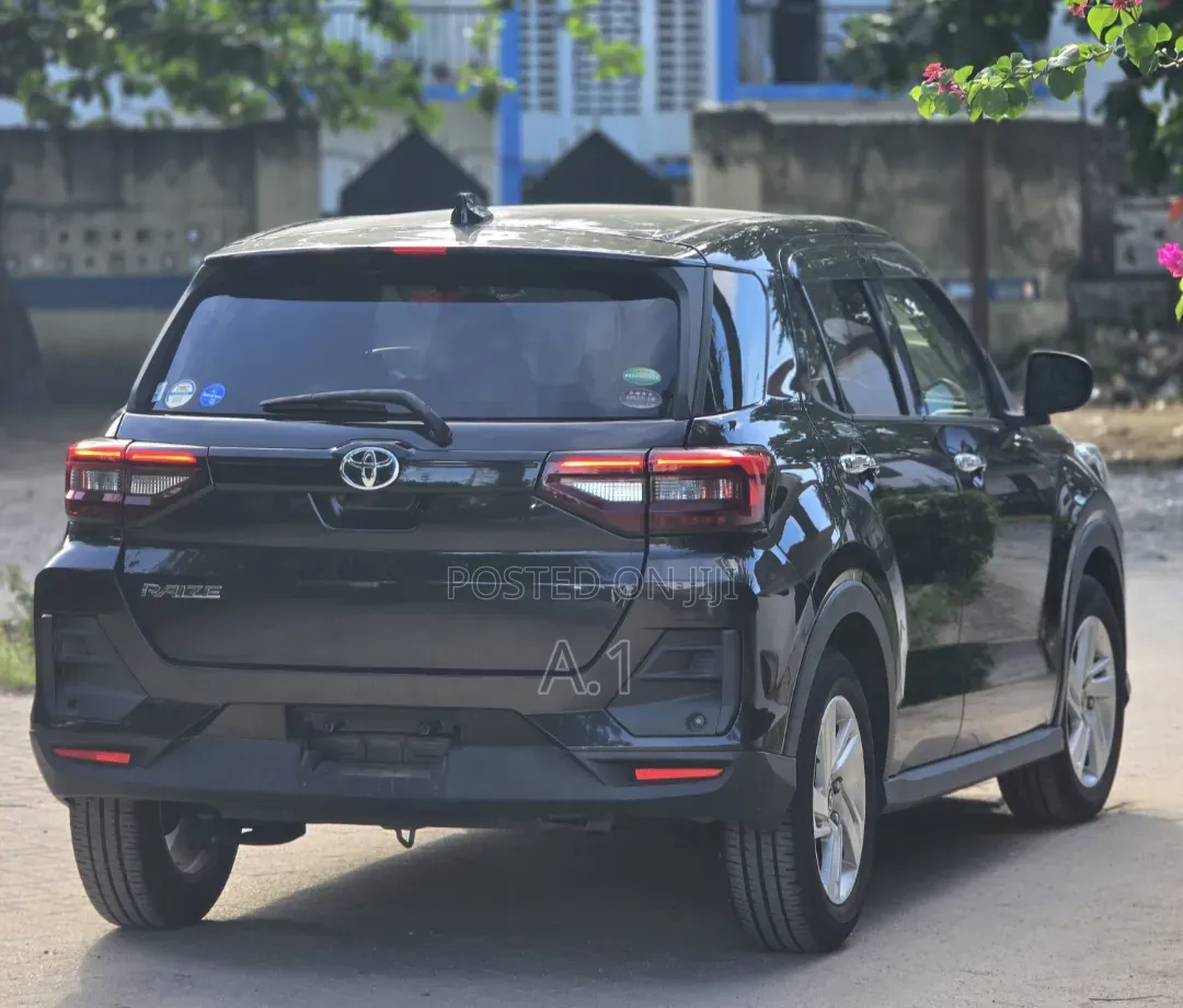 Toyota Raize 2019 Black