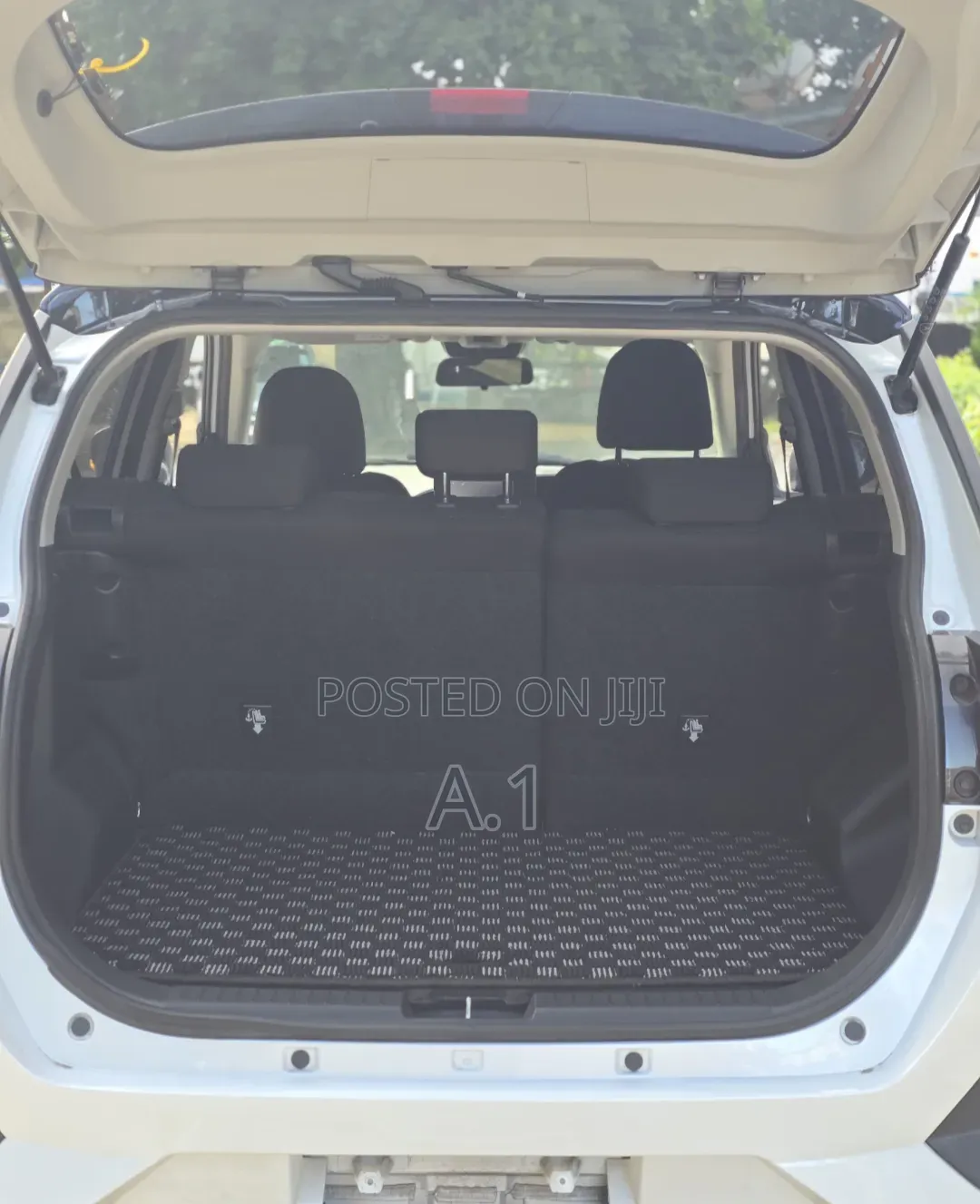 Daihatsu Rocky 2019 Pearl