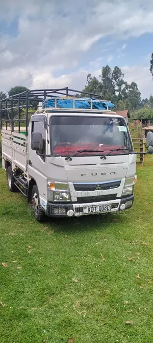 Mistubishi Fuso Canter 2018 White