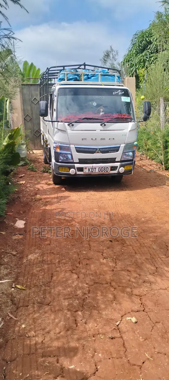 Mistubishi Fuso Canter 2018 White