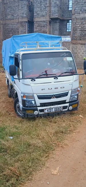 Mistubishi Fuso Canter 2018 White