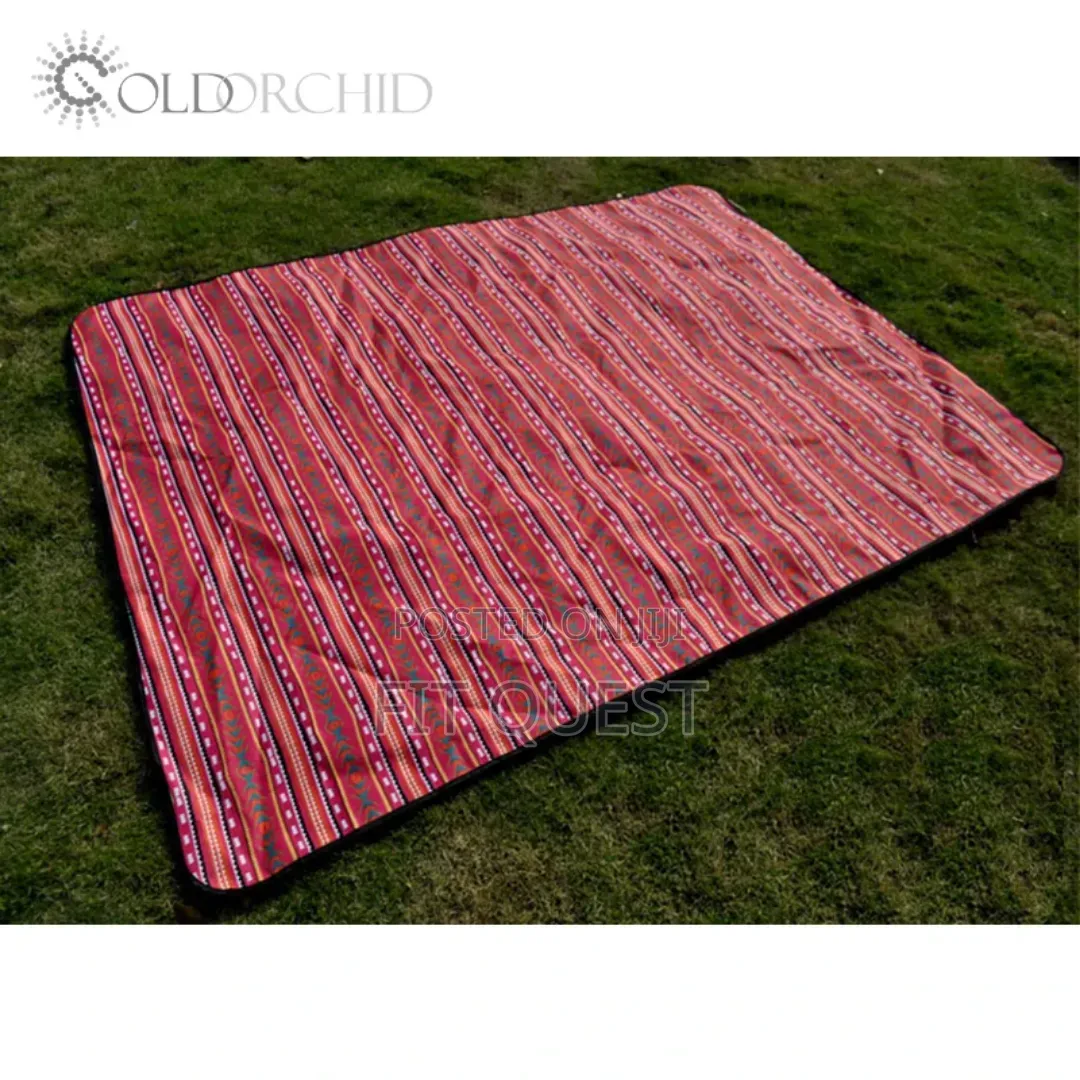 Foldable Waterproof Picnic Camping Mat Outdoor Beach Blanket