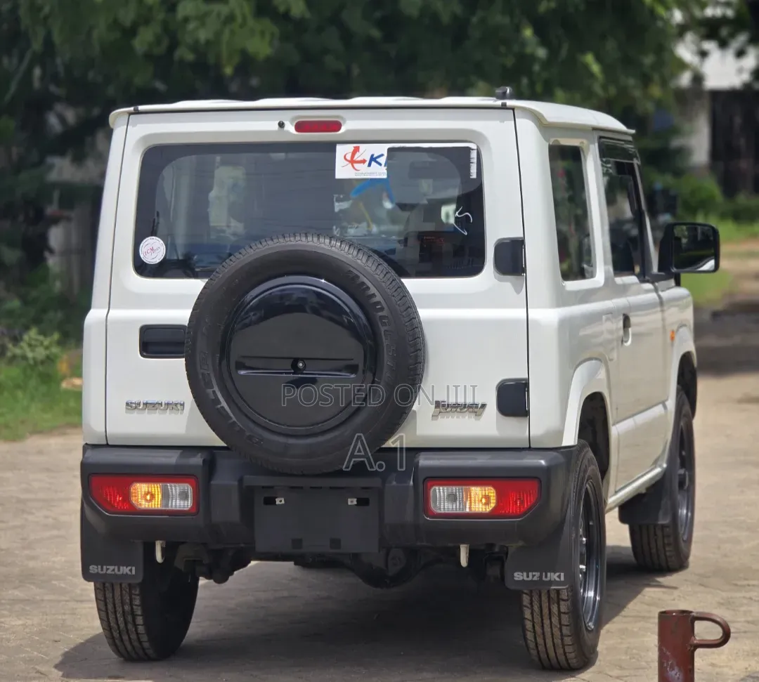 Suzuki Jimny 2019 Off white