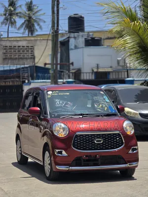 Daihatsu Cast 2019 Red