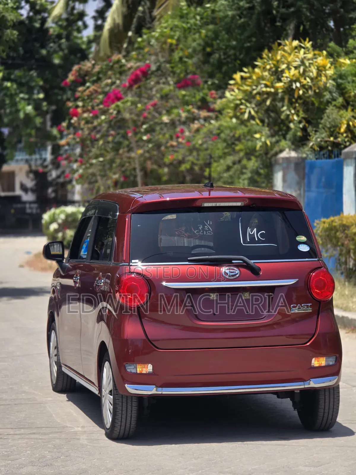 Daihatsu Cast 2019 Red