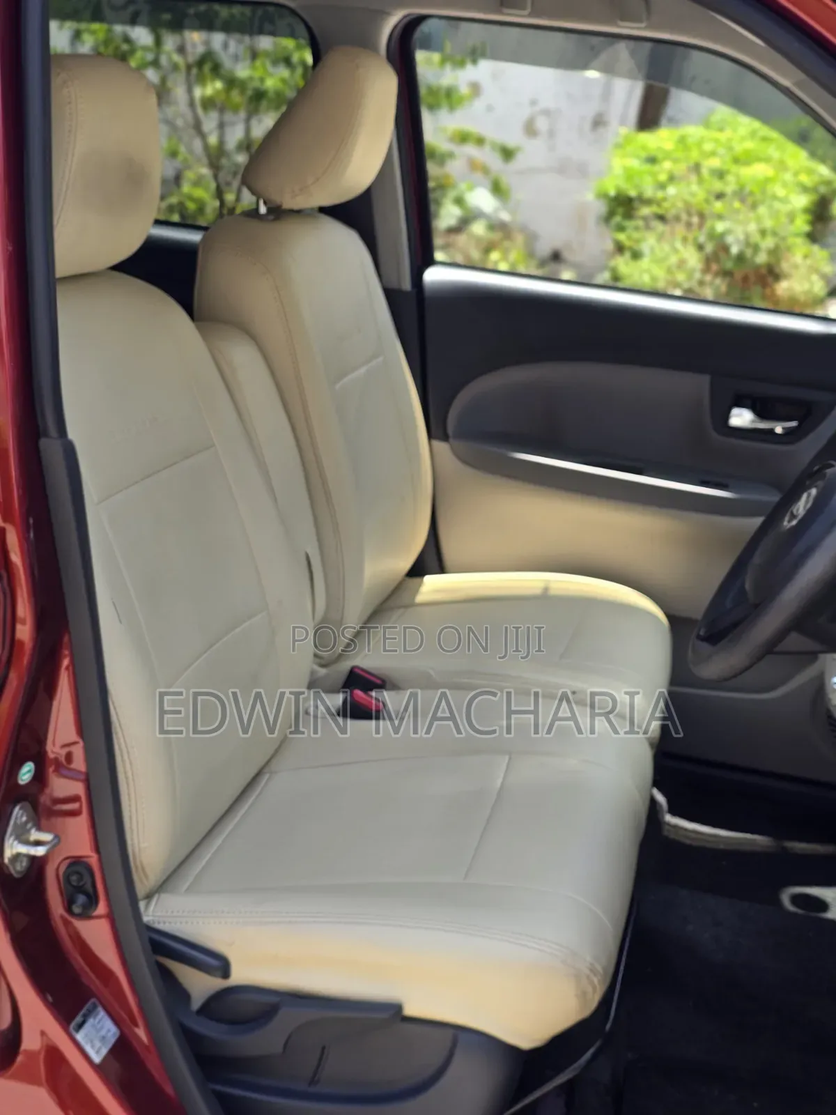 Daihatsu Cast 2019 Red
