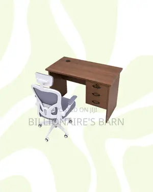 1m Desk and White Flip-Up Arms Ergonomic Chair for Focused Work