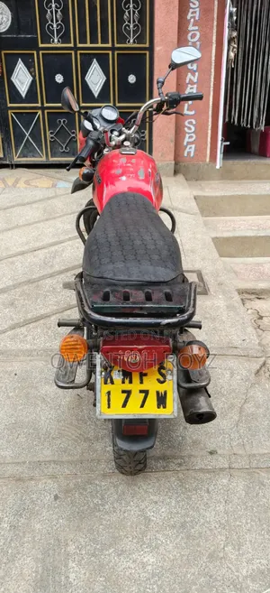 Bajaj Boxer 2022 Red