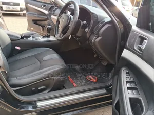 Nissan Skyline 2017 Black