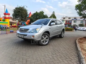 Toyota Harrier 2010 Silver