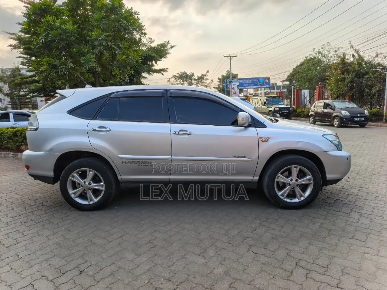 Toyota Harrier 2010 Silver