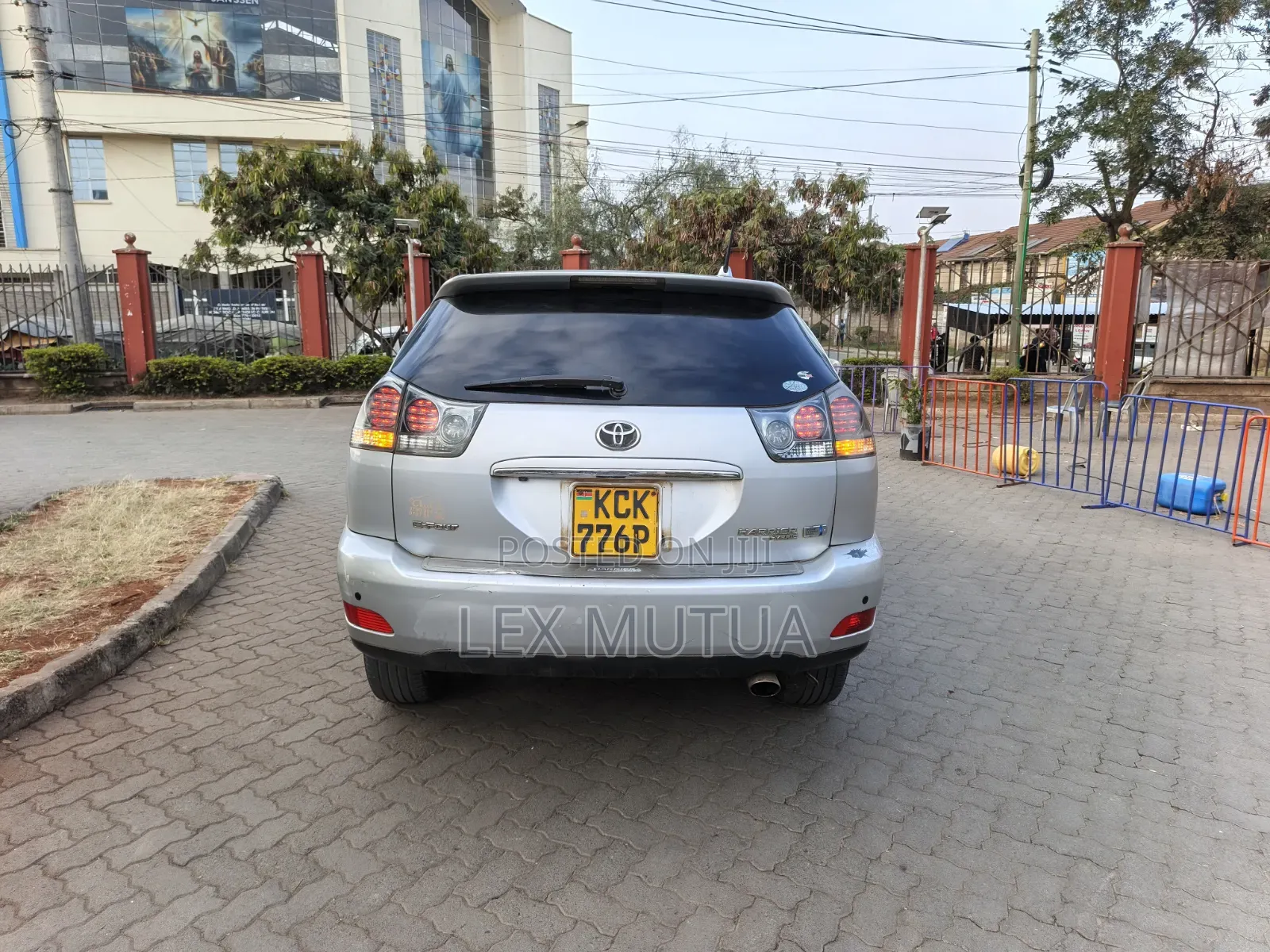 Toyota Harrier 2010 Silver