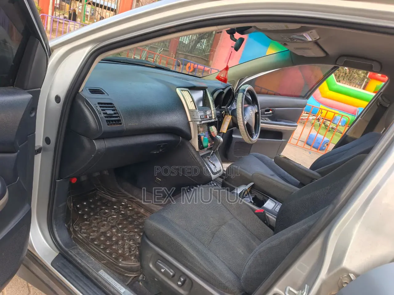 Toyota Harrier 2010 Silver