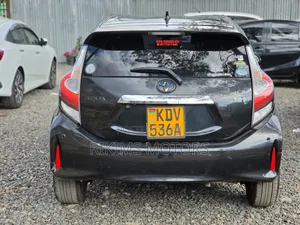 Toyota Aqua 2018 Black