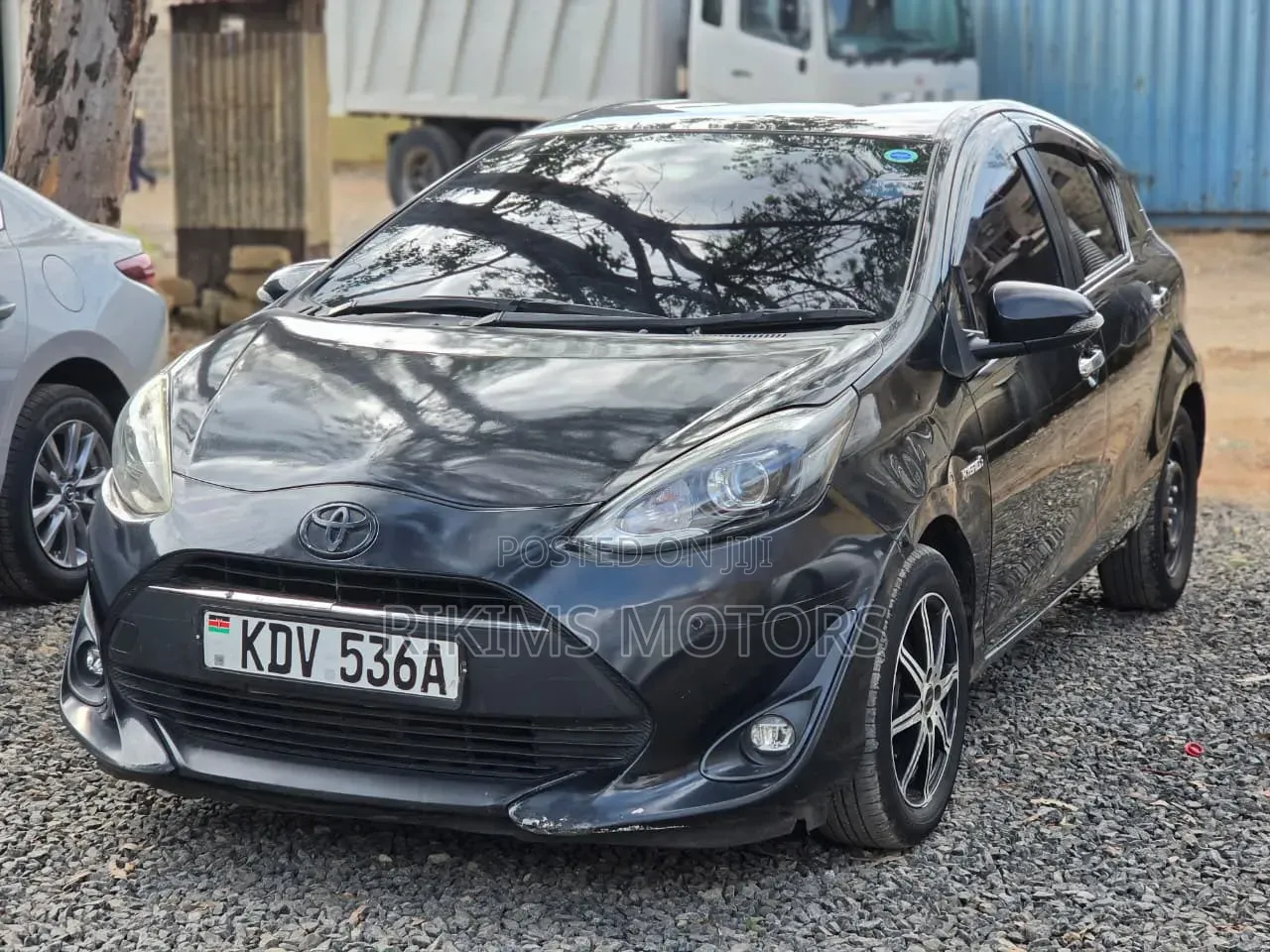 Toyota Aqua 2018 Black