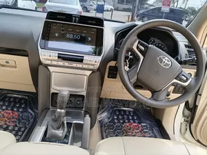 Toyota Harrier 2019 White