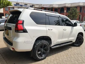 Toyota Harrier 2019 White