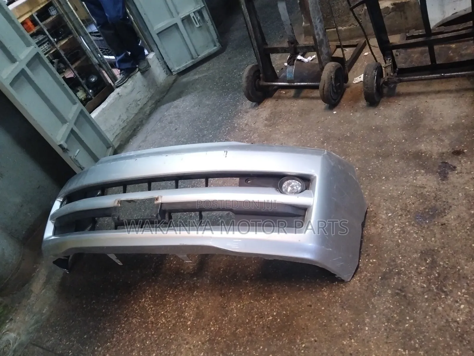 Toyota Voxy Model 2005 Front Bumper Complete With Fog Lamps, Ex Japan