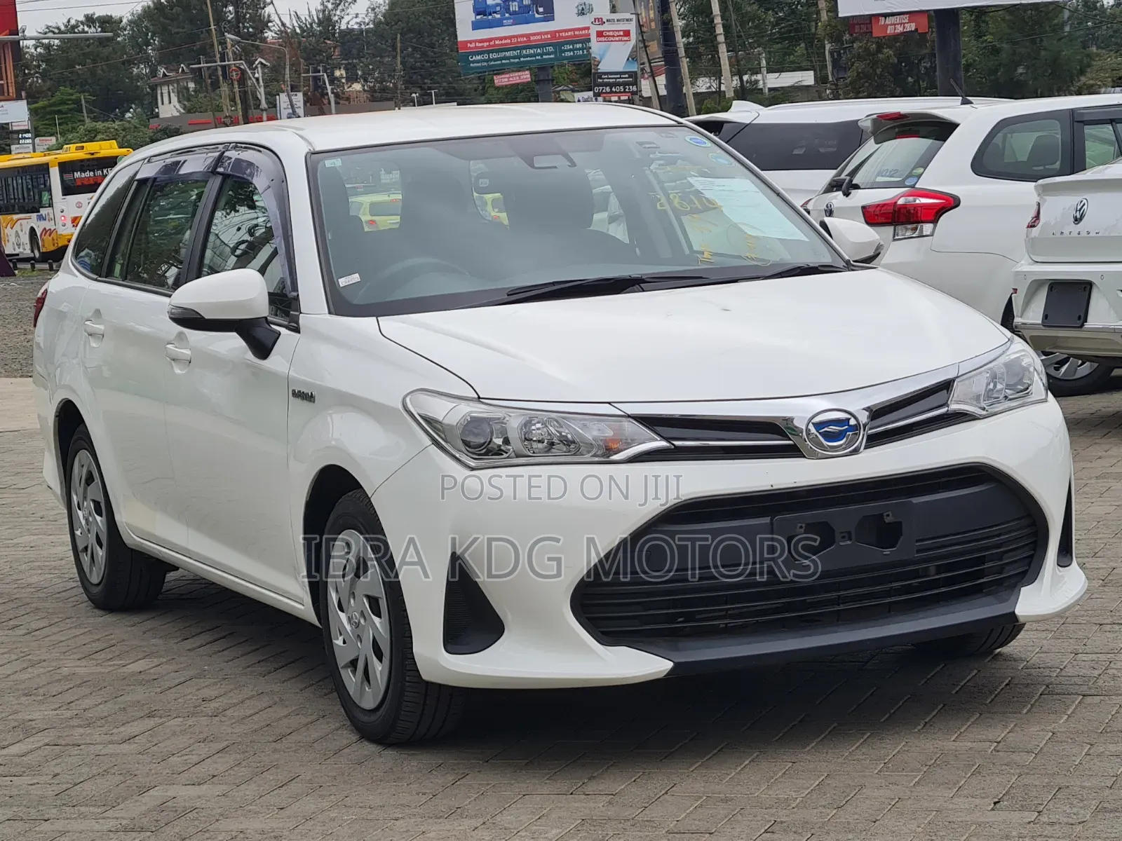 Toyota Corolla Fielder 2019 White