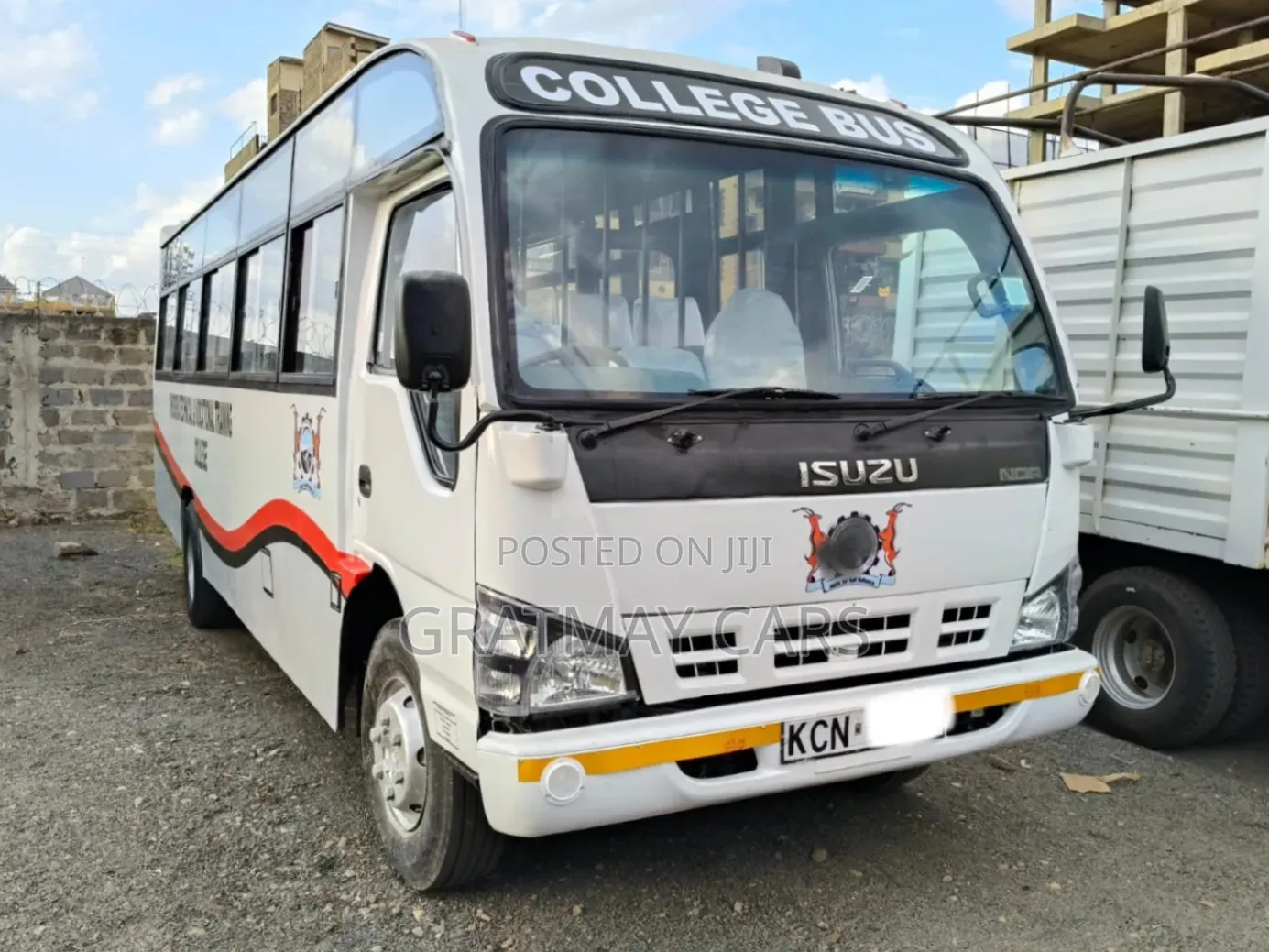 Isuzu NQR 2017 White