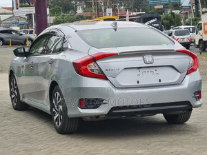 Honda Civic 2019 Silver