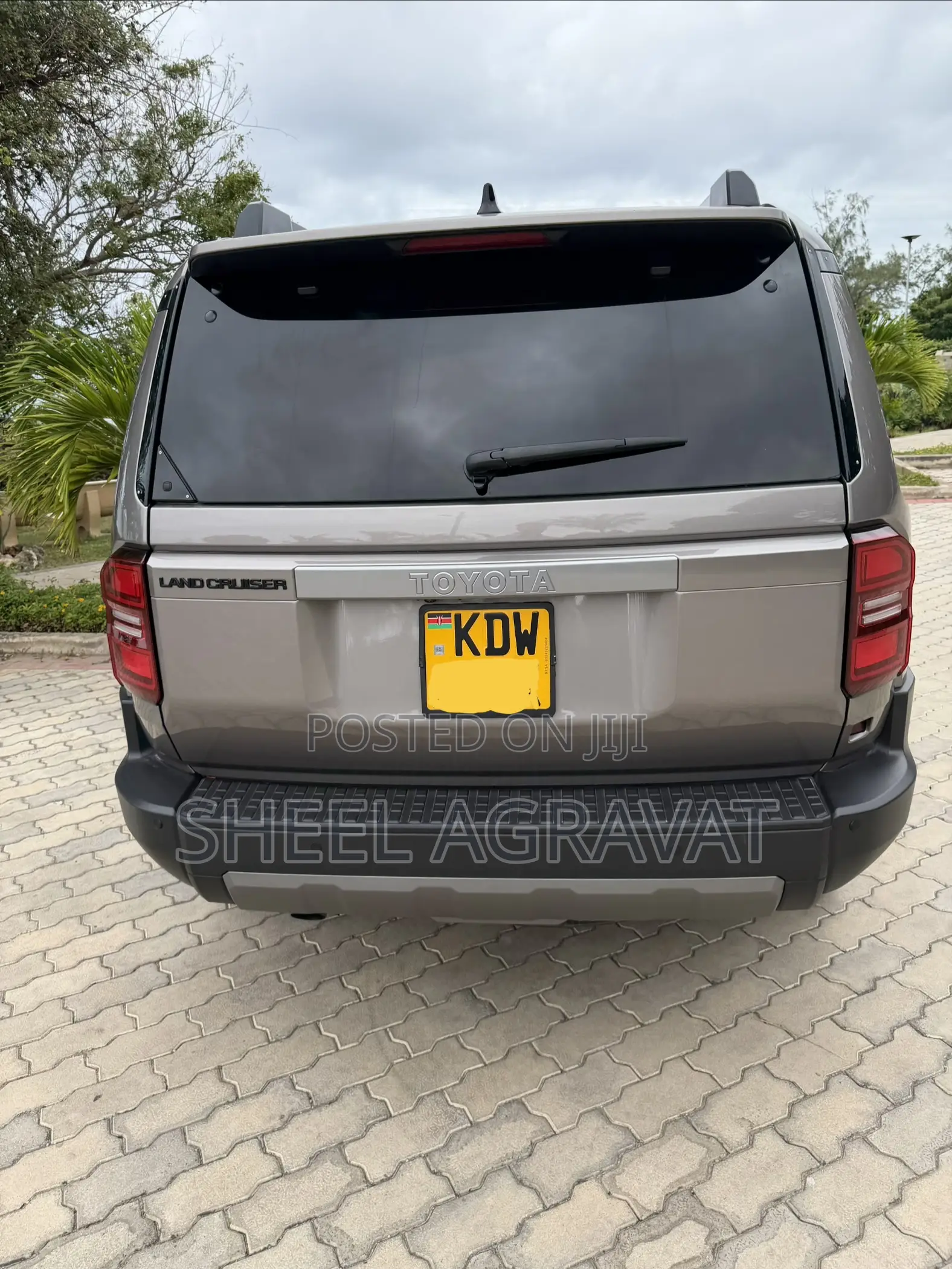 New Toyota Land Cruiser LC250 2024 Gray
