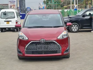 Toyota Sienta 2019 Red
