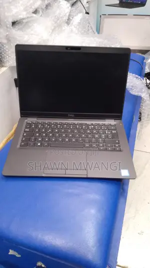Laptop Dell Latitude 5300 8GB Intel Core i5 SSD 256GB