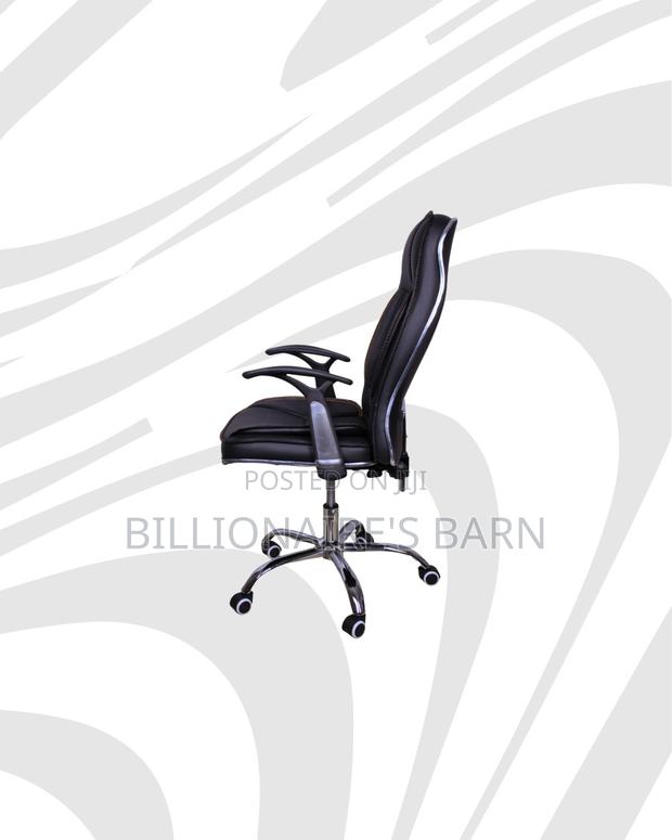 Executive Leather Office Chair High Back for Tidy Workspace Style