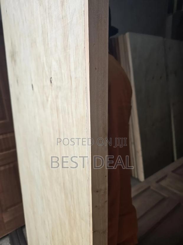 Cyprus Standard Flash Room Door - thumbnail 2