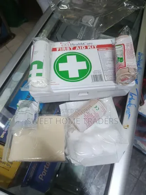 Fisst Aid Kit With 22 Accessories