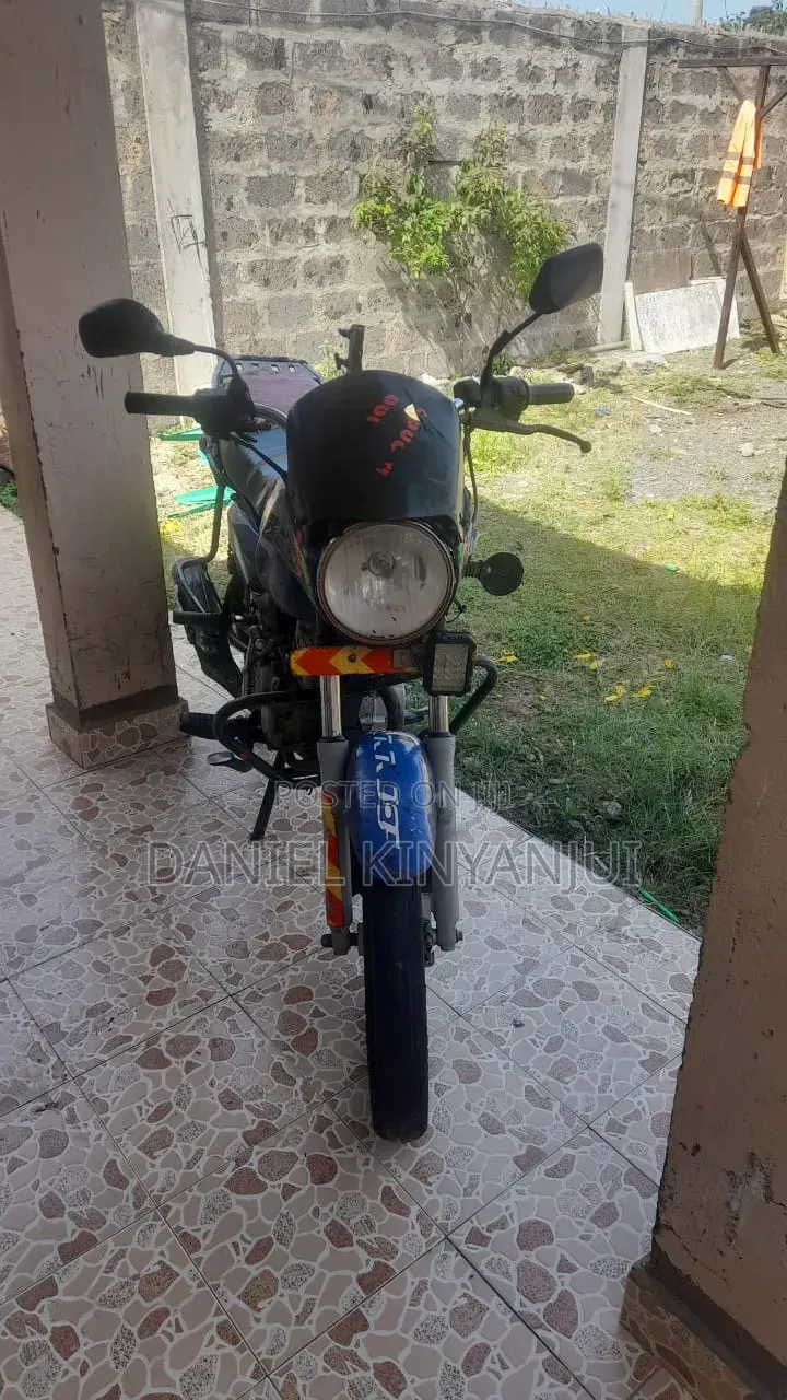 Bajaj Boxer 150 UG 2016 Blue