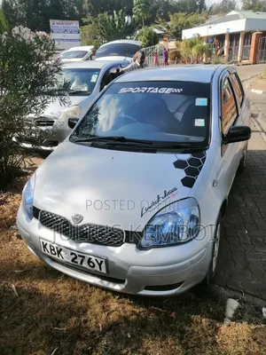 Toyota Vitz 2003 Silver