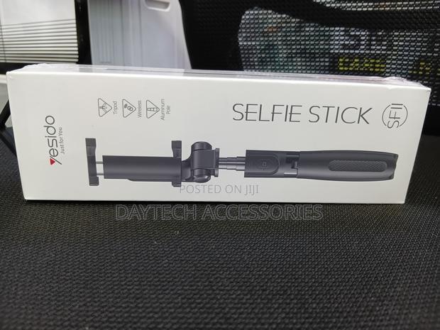 Yesido Sf11 Bluetooth Selfie Stick Wireless Remote and a Tripod Base. - thumbnail 3