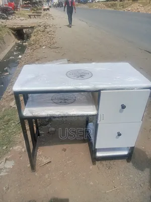Salon Manicure Table