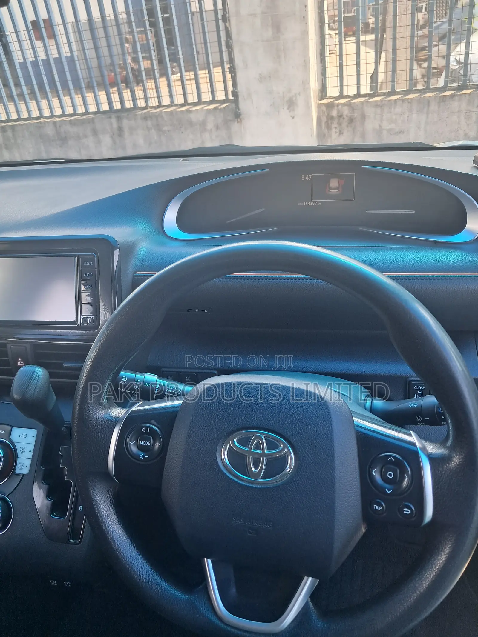 Toyota Sienta 2017 White