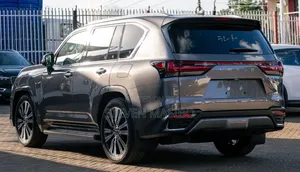 Lexus LX 600 2023 Gray