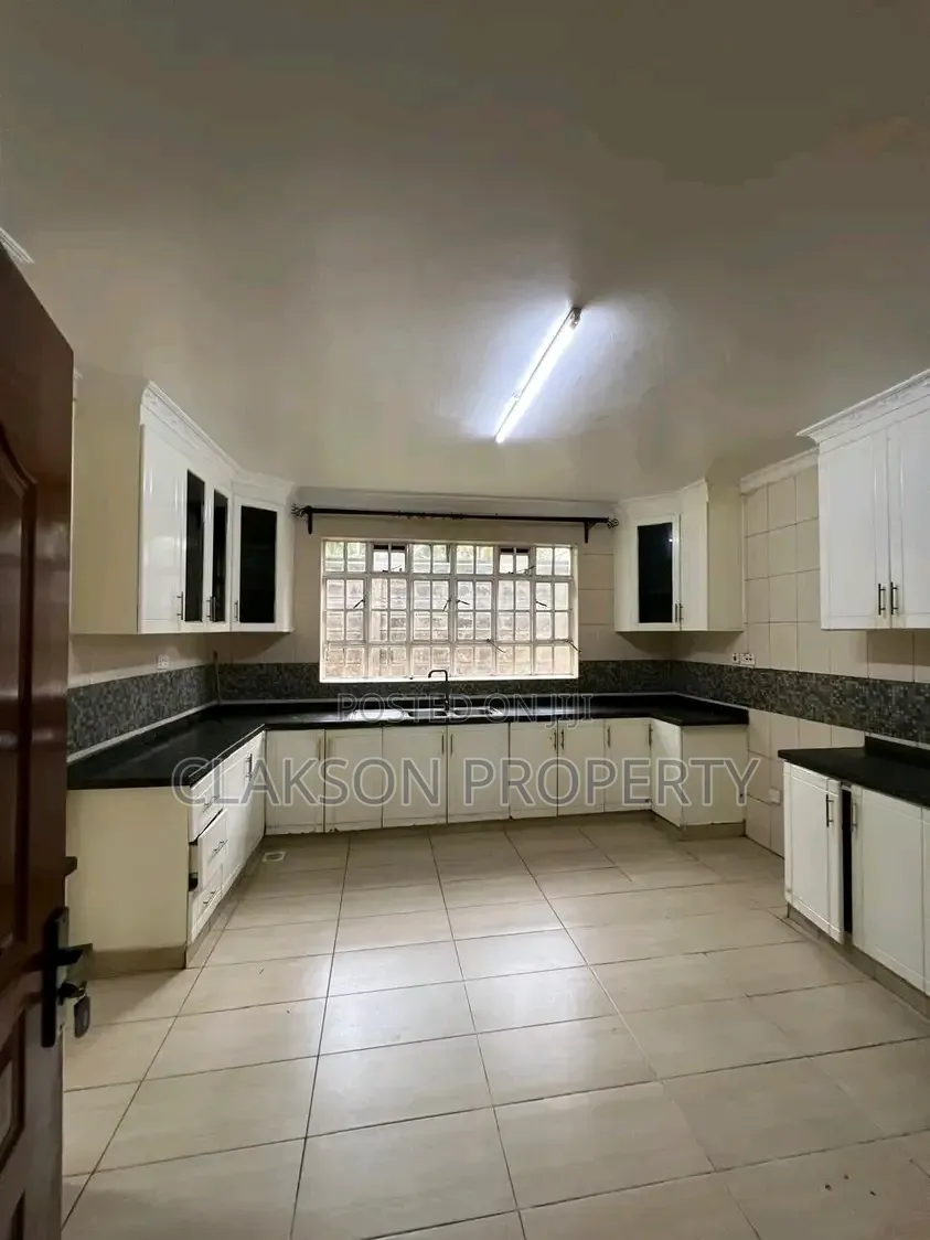 5bdrm House in Lavington, Muthangari for rent