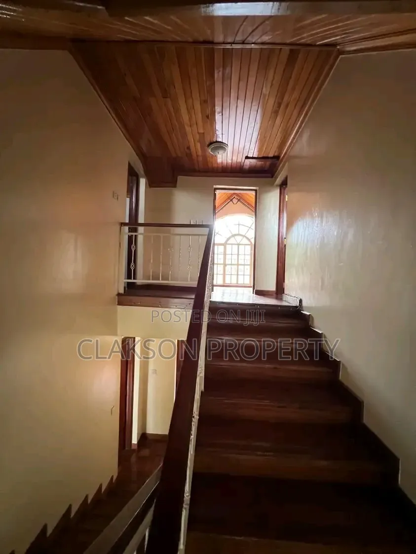 5bdrm House in Lavington, Muthangari for rent