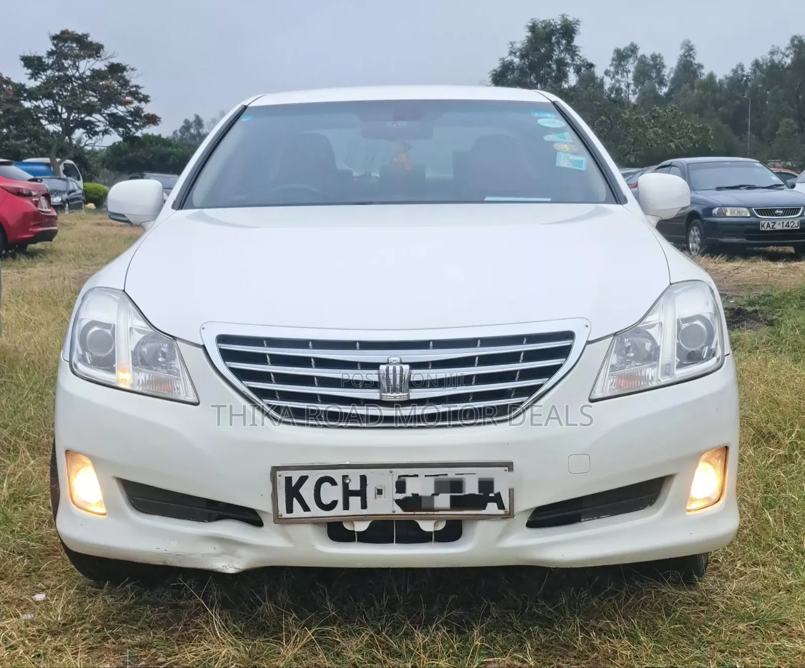 Toyota Crown 2010 White