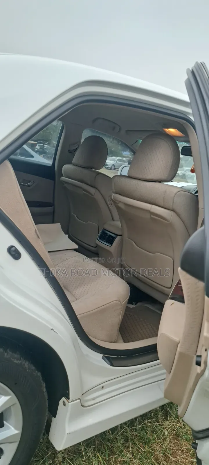 Toyota Crown 2010 White