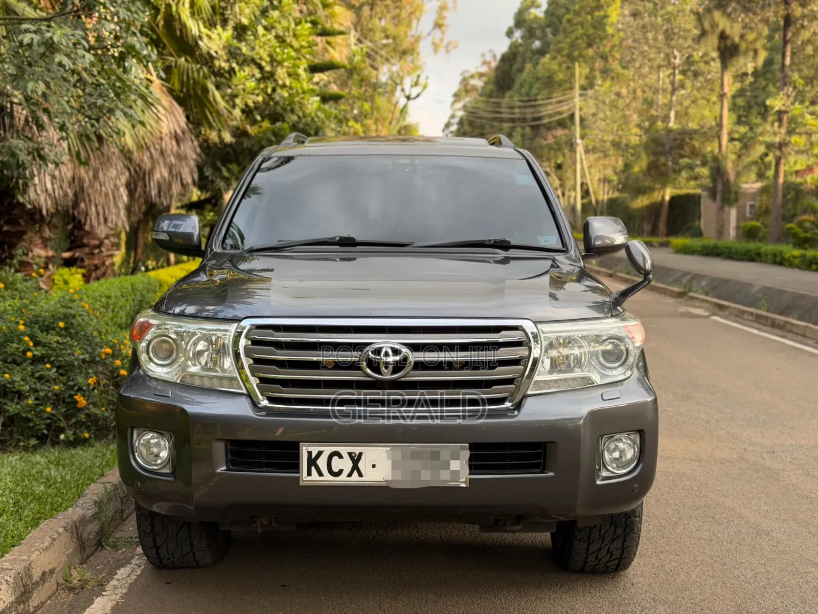 Toyota Land Cruiser 2012 White