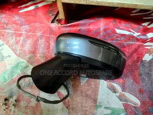 Sidemirror for Nissan Note 2010 Model With Indicator