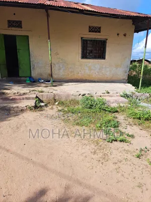 6bdrm House in Miritini for sale