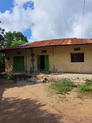 6bdrm House in Miritini for sale